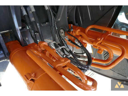 Kettenbagger 2021 Hitachi ZX210LC-6 (21)