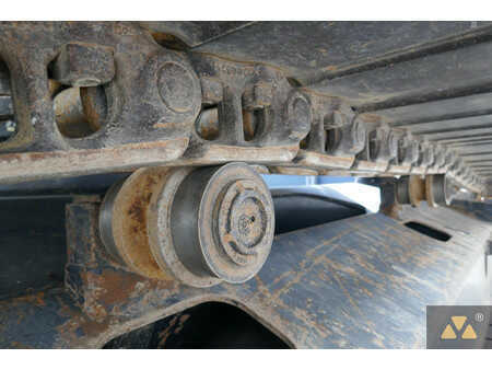 Kettenbagger 2021 Hitachi ZX210LC-6 (34)