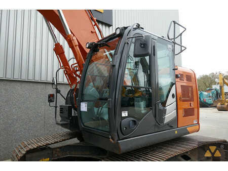 Hitachi ZX225USLC-6