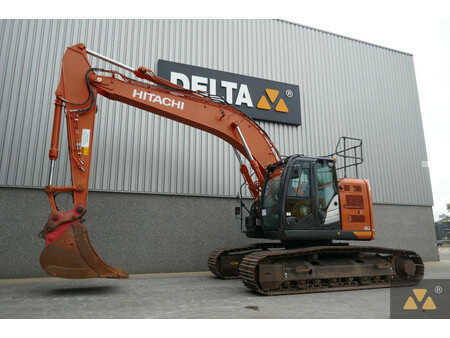 Hitachi ZX225USLC-6