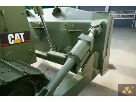 Planierraupe 1995 Caterpillar D7H II Ex-army (12)