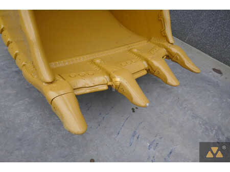 Kettenbagger 2020 Caterpillar 352F (10)