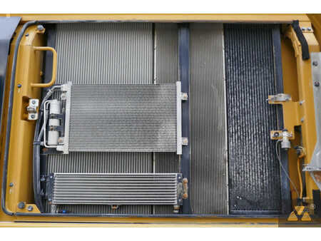 Kettenbagger 2020 Caterpillar 352F (20)