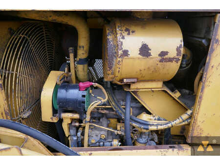Bulldozer 1999 Caterpillar D6M LGP (17)
