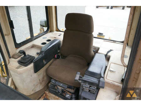 Bulldozer 1999 Caterpillar D6M LGP (7)