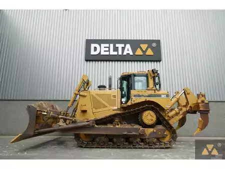Bulldozere 2006 Caterpillar D8T (1)