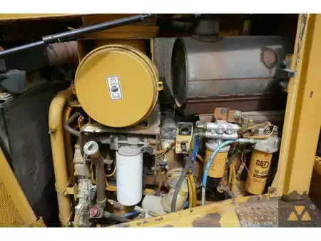 Bulldozere 2006 Caterpillar D8T (20)