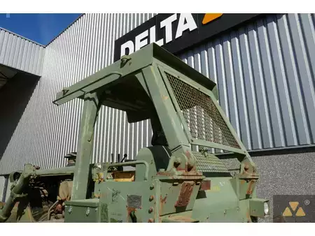 Telaketjupuskutraktorit 2007 Caterpillar D7G Ex-army (16)