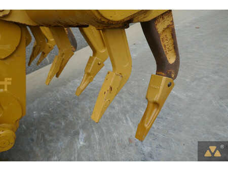 Livellatrici 2008 Caterpillar 140M (10)