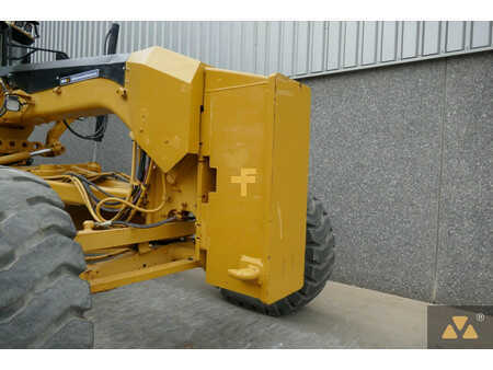 Livellatrici 2008 Caterpillar 140M (12)