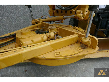 Livellatrici 2008 Caterpillar 140M (16)