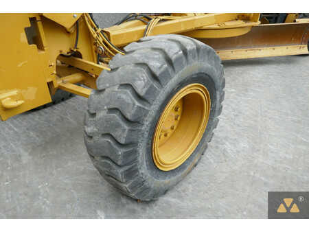 Livellatrici 2008 Caterpillar 140M (24)