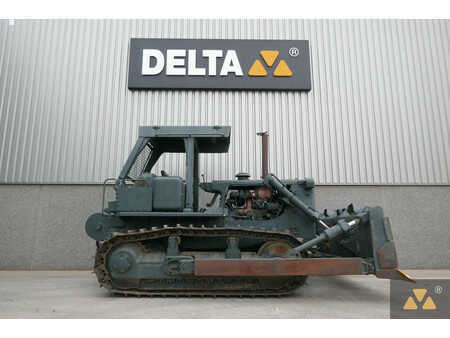 Grondschuivers 2009 Caterpillar D7G Ex-army (2)