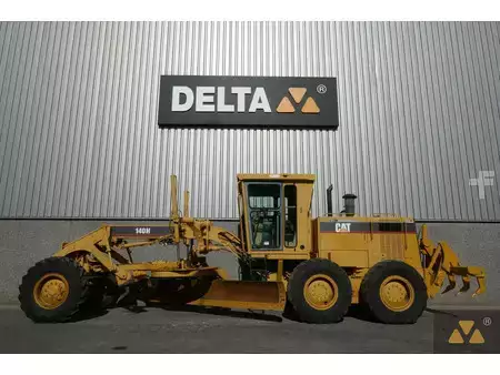 Gradere 1997 Caterpillar 140H (1)