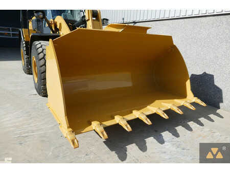 Kolové nakladače 2022 Caterpillar 950M (12)