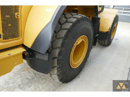 Kolové nakladače 2022 Caterpillar 950M (30)