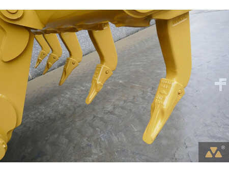 Osztályosok 2018 Caterpillar 140M3 (10)