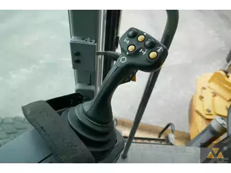 Niveleuse 2012 Caterpillar 14M (36)