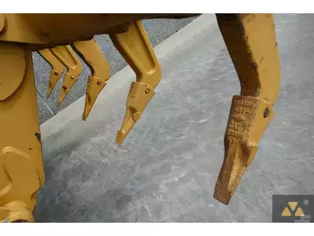 Niveleuse 2013 Caterpillar 140M AWD (10)