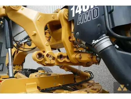Niveleuse 2013 Caterpillar 140M AWD (12)