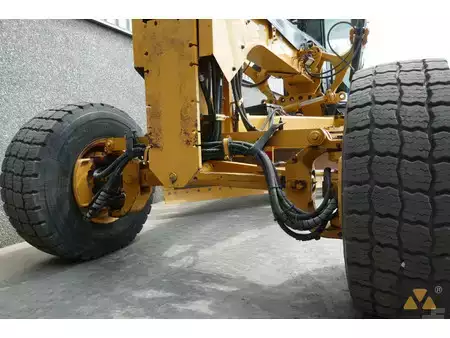 Niveleuse 2013 Caterpillar 140M AWD (17)
