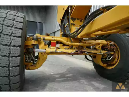 Niveleuse 2013 Caterpillar 140M AWD (18)