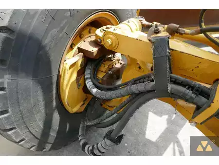 Niveleuse 2013 Caterpillar 140M AWD (20)