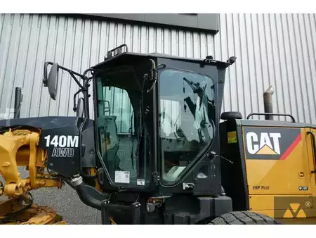 Niveleuse 2013 Caterpillar 140M AWD (21)