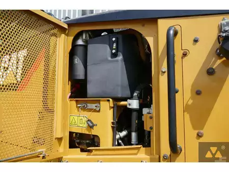 Niveleuse 2013 Caterpillar 140M AWD (25)