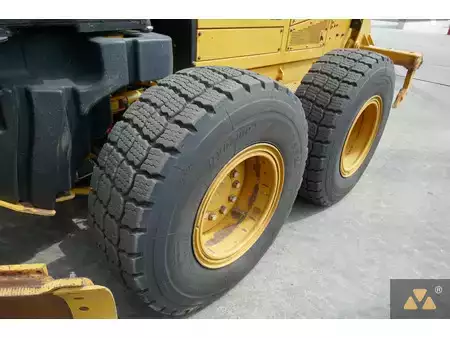 Niveleuse 2013 Caterpillar 140M AWD (27)