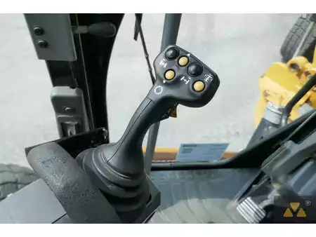 Niveleuse 2013 Caterpillar 140M AWD (38)