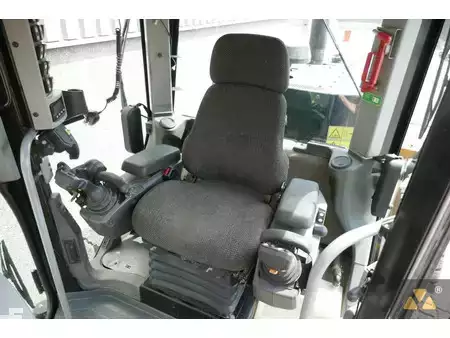 Niveleuse 2013 Caterpillar 140M AWD (7)