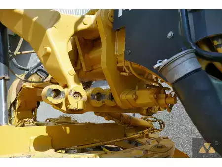 Niveleuse 2010 Caterpillar 140M (12)