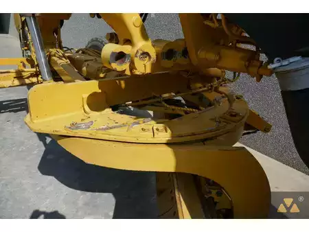 Niveleuse 2010 Caterpillar 140M (13)