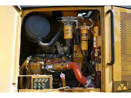 Niveleuse 2010 Caterpillar 140M (17)