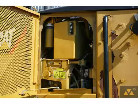 Niveleuse 2010 Caterpillar 140M (19)