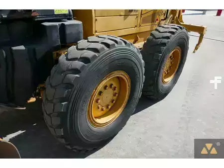 Niveleuse 2010 Caterpillar 140M (25)