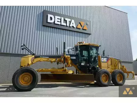 Niveleuse 2010 Caterpillar 140M (4)