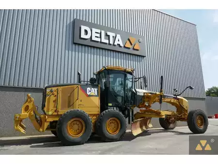 Niveleuse 2010 Caterpillar 140M (5)