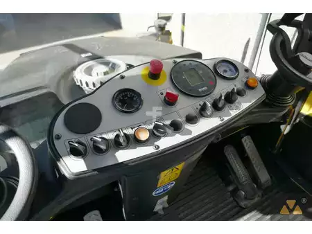 Kumipyöräjyrät  2017 BOMAG BW27RH (27)