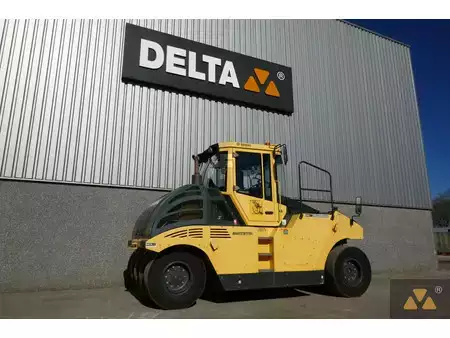 Kumipyöräjyrät  2017 BOMAG BW27RH (5)