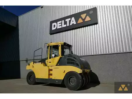 Kumipyöräjyrät  2017 BOMAG BW27RH (6)