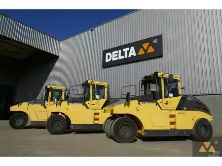 Kumipyöräjyrät  2017 BOMAG BW27RH (8)