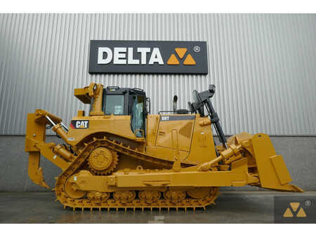 Bulldozere 2015 Caterpillar D8T (2)
