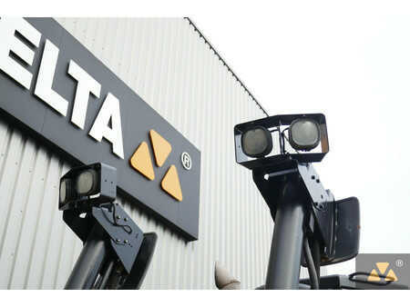 Bulldozere 2015 Caterpillar D8T (38)