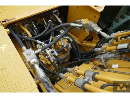 Hydraulic Excavators 2019 Caterpillar 352F (22)
