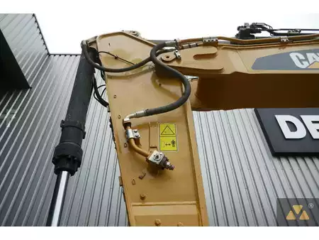 Hydraulic Excavators 2019 Caterpillar 352F (25)