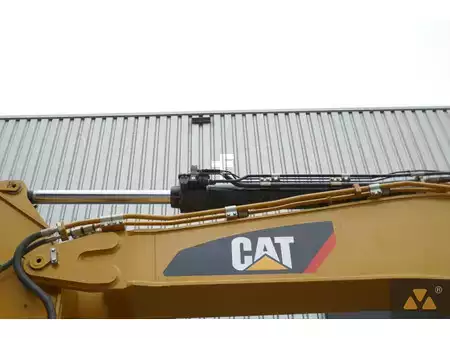 Hydraulic Excavators 2019 Caterpillar 352F (27)