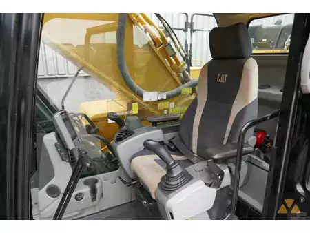 Hydraulic Excavators 2019 Caterpillar 352F (7)