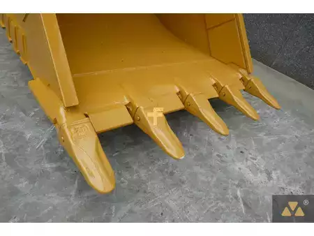 Hydraulic Excavators 2019 Caterpillar 352F (9)